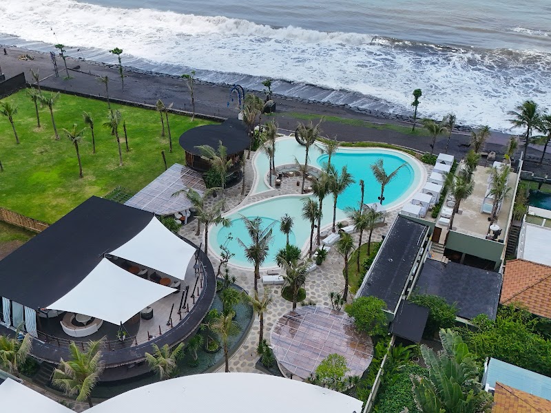 Moonstone Beach Lounge